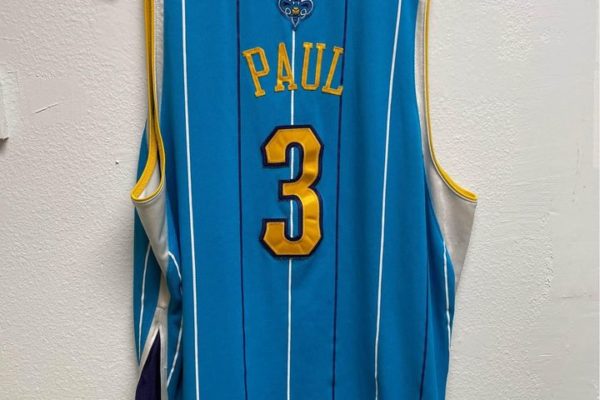 New Orleans Hornets Chris Paul Jersey Size xxLarge S-52